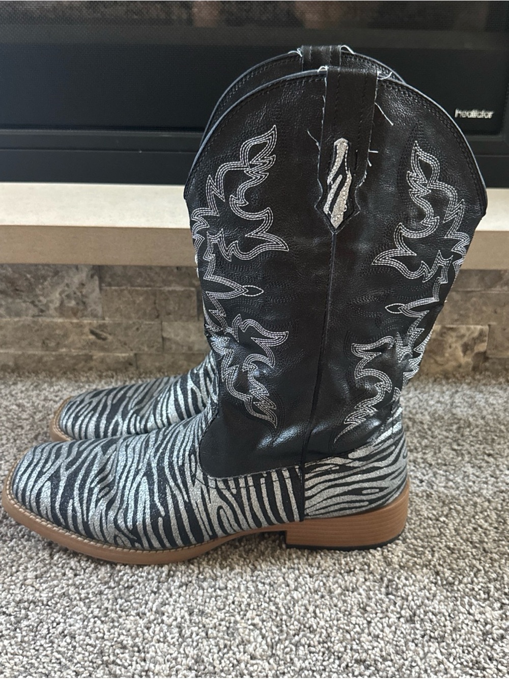 Roper Women’s 11 Black Silver Glittery Zebra Square Toe Cowgirl Boots EUC